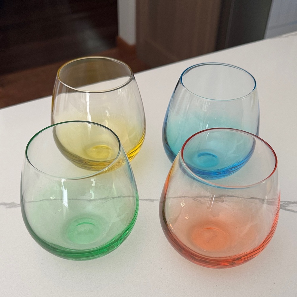 JoyJolt colored wine glasses